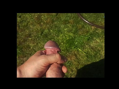 ❤️ Varma varmulo iĝas sian rozkoloran fikigon kaj ŝprucas kun ŝprucaĵo en somera ĝardeno ️❌ Belega porno ĉe porno eo.tube-sexer.ru ﹏