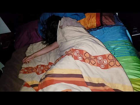 ❤️ Vicfilo kritikante sian junan duonpatrinon dum ŝi dormas. ️❌ Belega porno ĉe porno eo.tube-sexer.ru ﹏